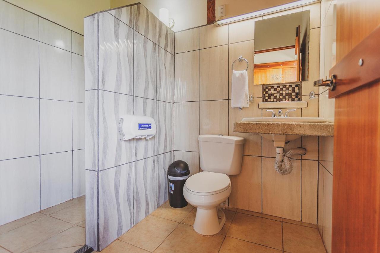 Hotel La Hacienda Quesada  Екстериор снимка