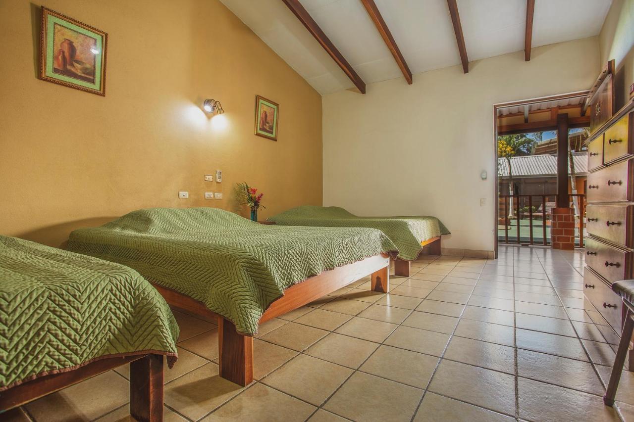 Hotel La Hacienda Quesada  Екстериор снимка
