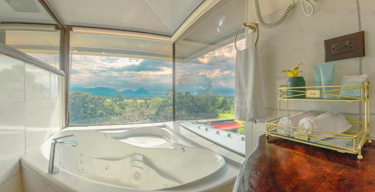 Hotel La Hacienda Quesada  Екстериор снимка