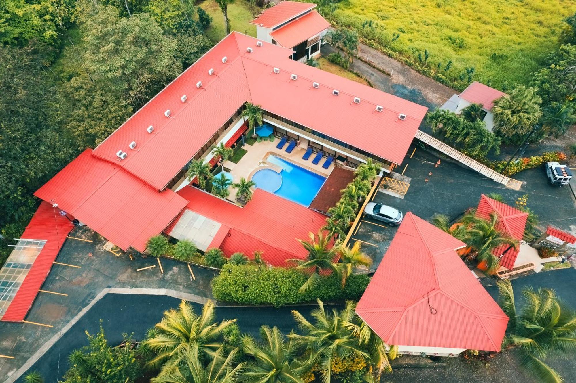 Hotel La Hacienda Quesada  Екстериор снимка